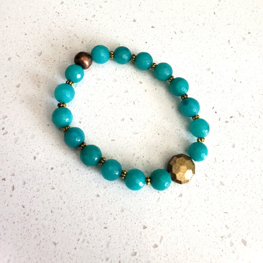 NEW TURQUOISE JADE FACETED ROUNDS BRACELET